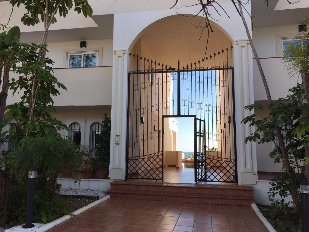 Sinfonia Del Mar Apartment Estepona Kültér fotó