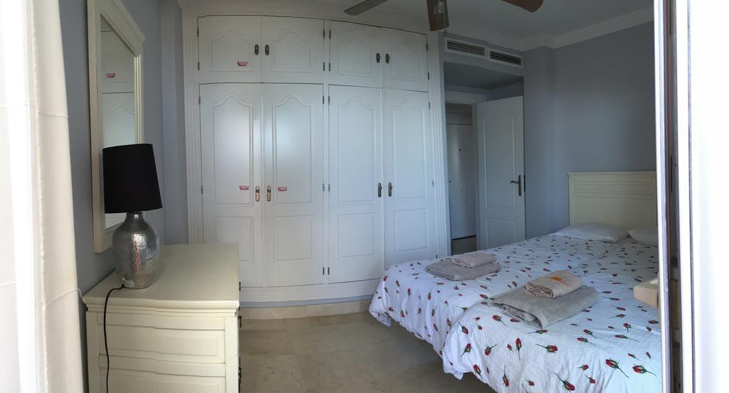 Sinfonia Del Mar Apartment Estepona Kültér fotó